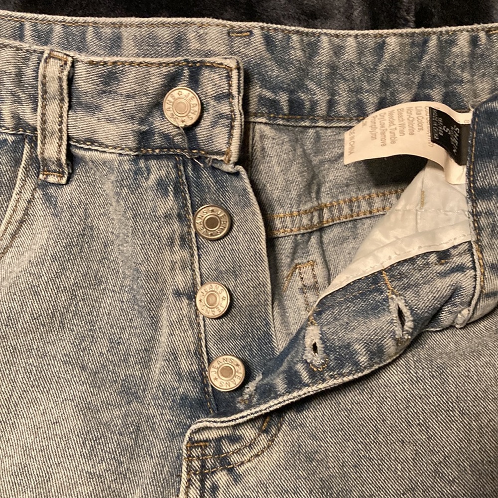 SHEIN Jean shorts size small - Picture 4 of 4